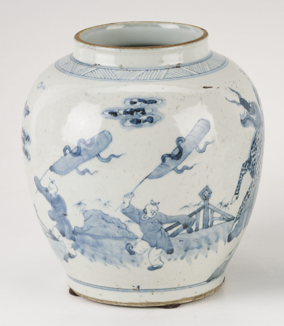 Lot 892: 3 Chinese Blue & White Porcelain Jars