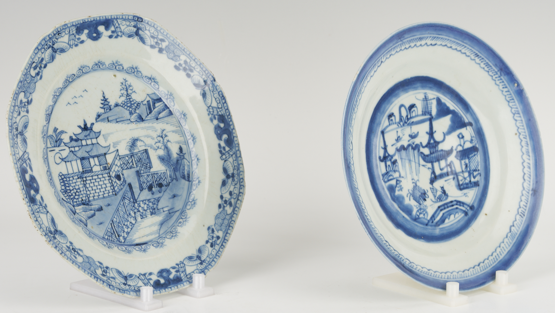 Lot 893: Chinese Blue & White Porcelain Vase and 2 Plates