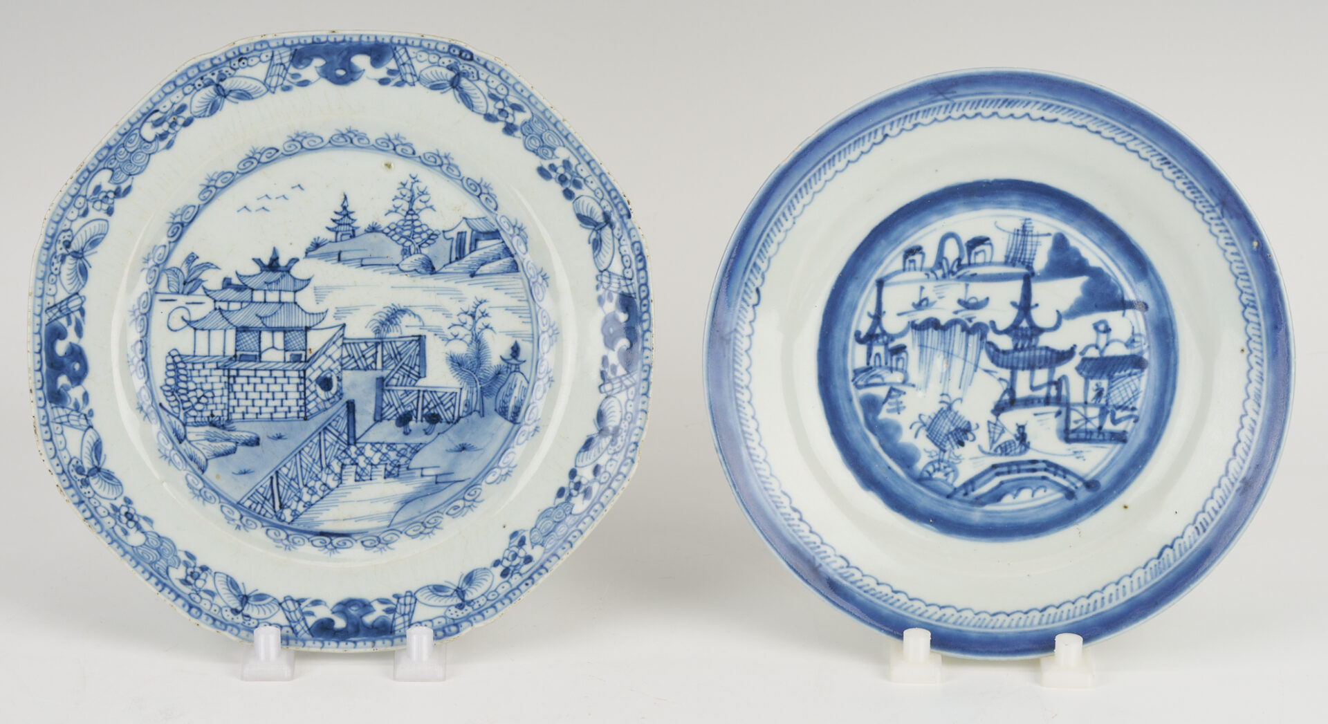Lot 893: Chinese Blue & White Porcelain Vase and 2 Plates
