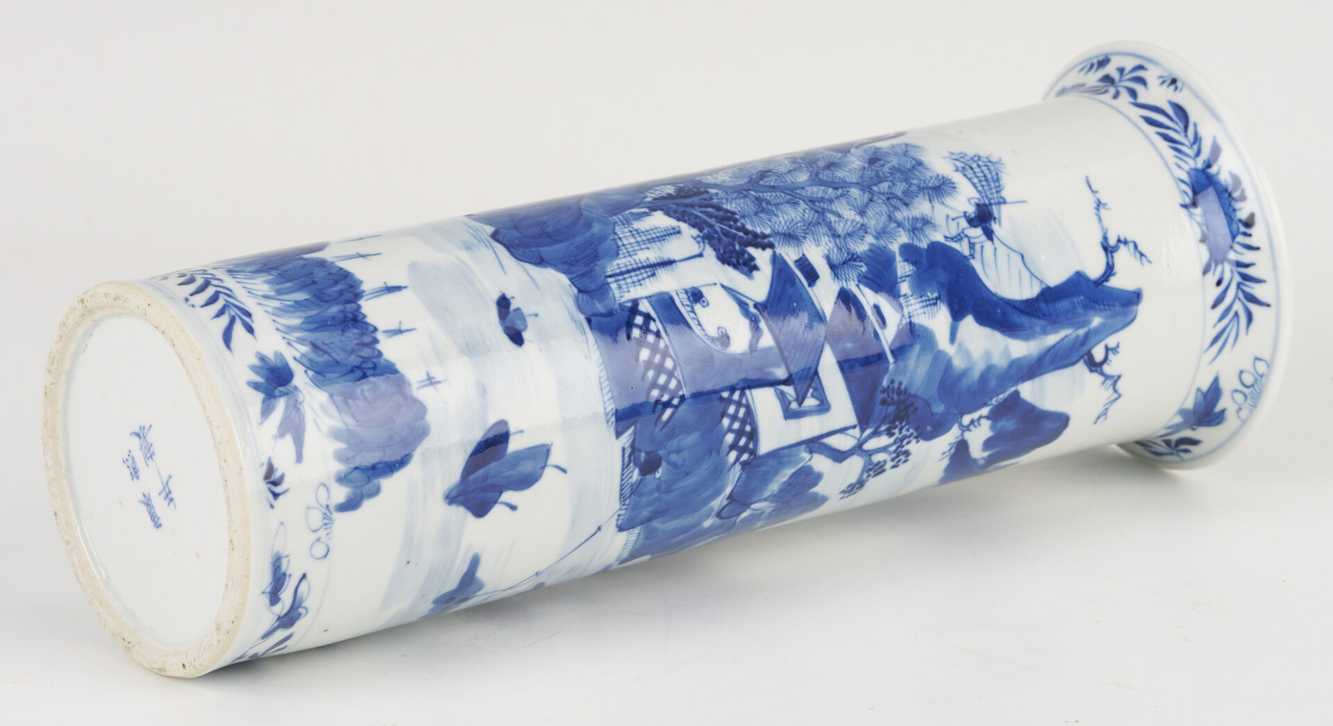 Lot 893: Chinese Blue & White Porcelain Vase and 2 Plates