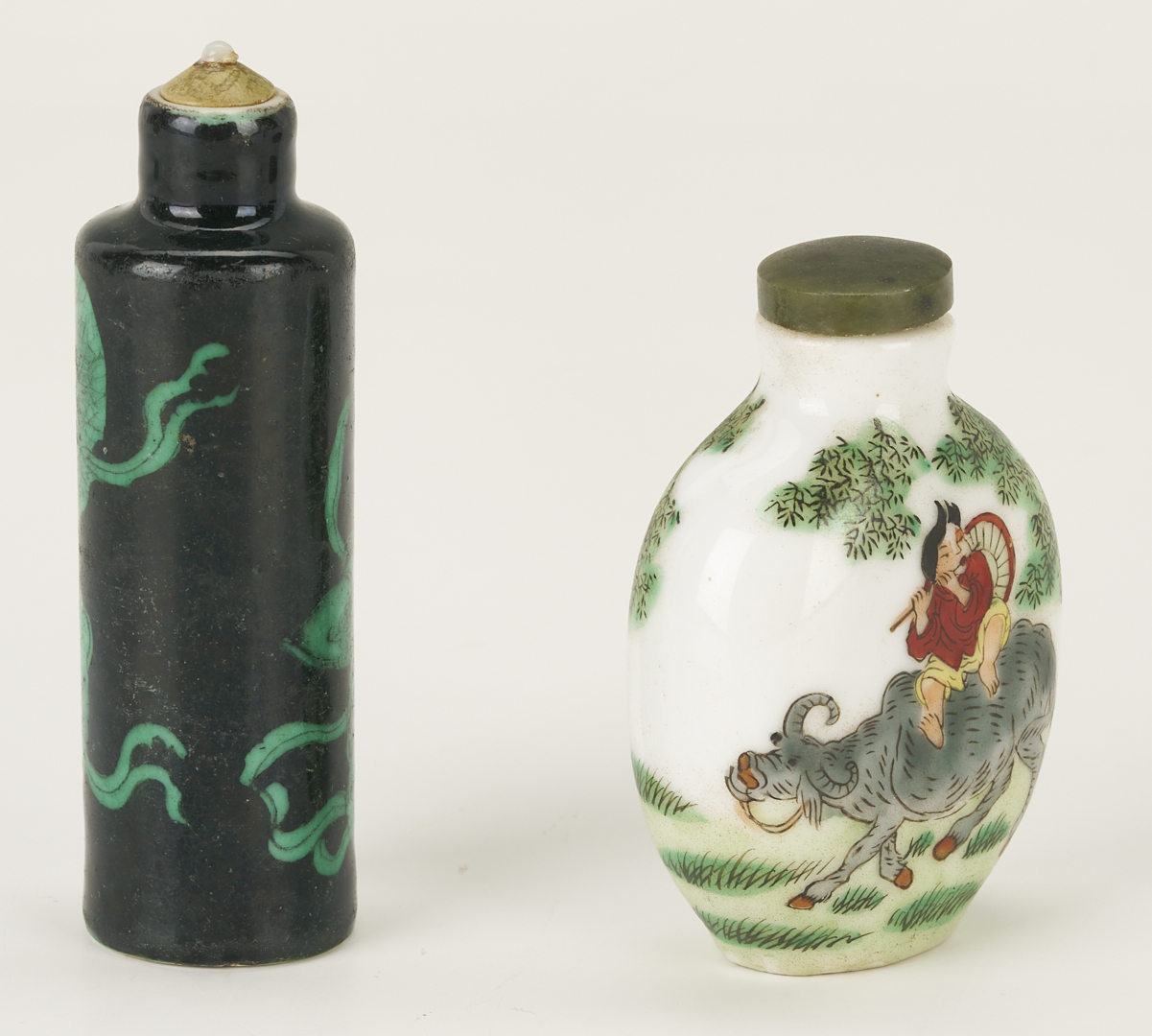 Lot 895: Chinese Molded Dragon Vase and 3 Snuff Bottles