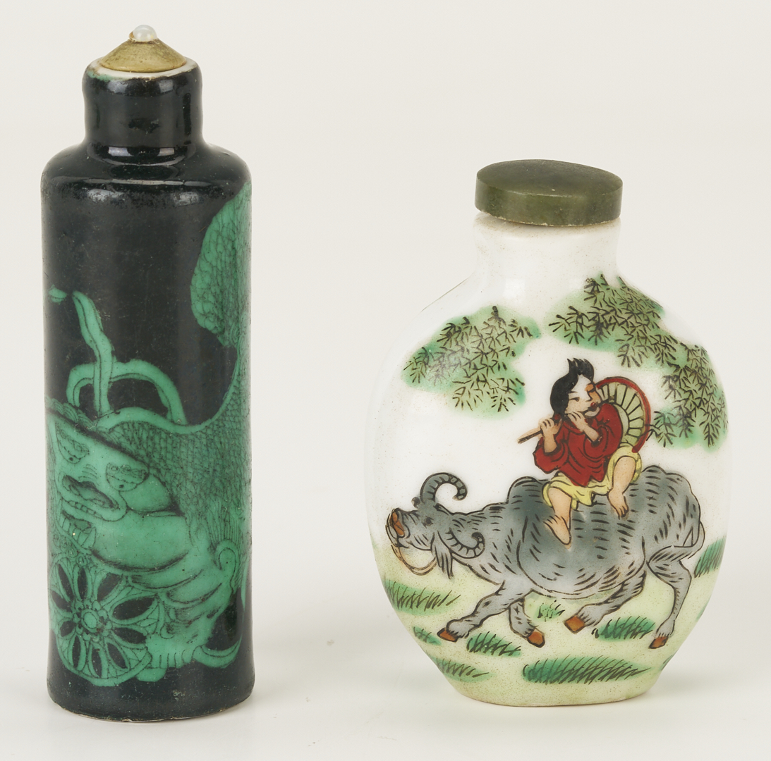 Lot 895: Chinese Molded Dragon Vase and 3 Snuff Bottles