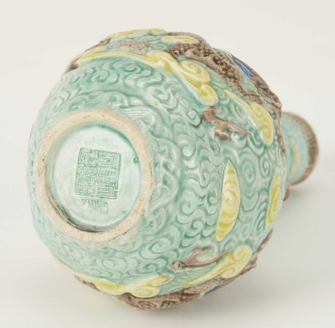 Lot 895: Chinese Molded Dragon Vase and 3 Snuff Bottles