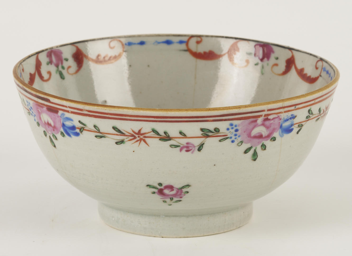 Lot 897: 5 Chinese Export Famille Rose Porcelain Items