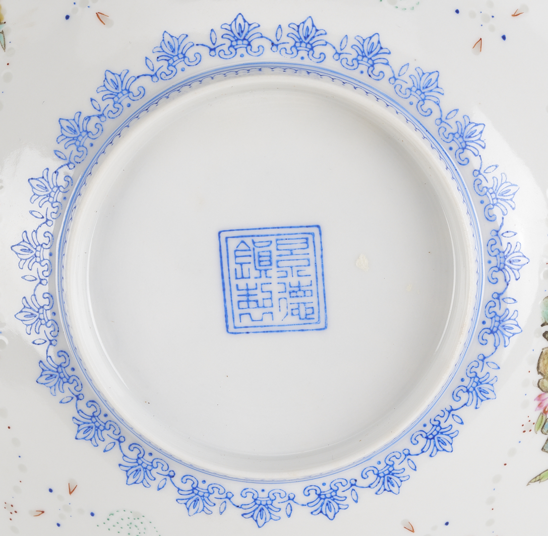 Lot 898: 3 Asian Porcelain Items, Japanese & Chinese