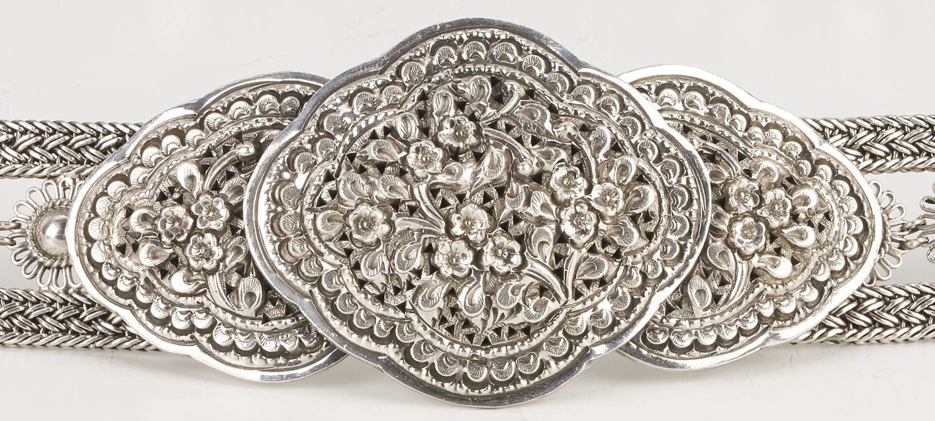 Lot 900: Sterling Silver Belt