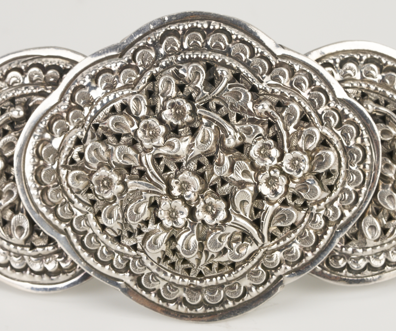 Lot 900: Sterling Silver Belt