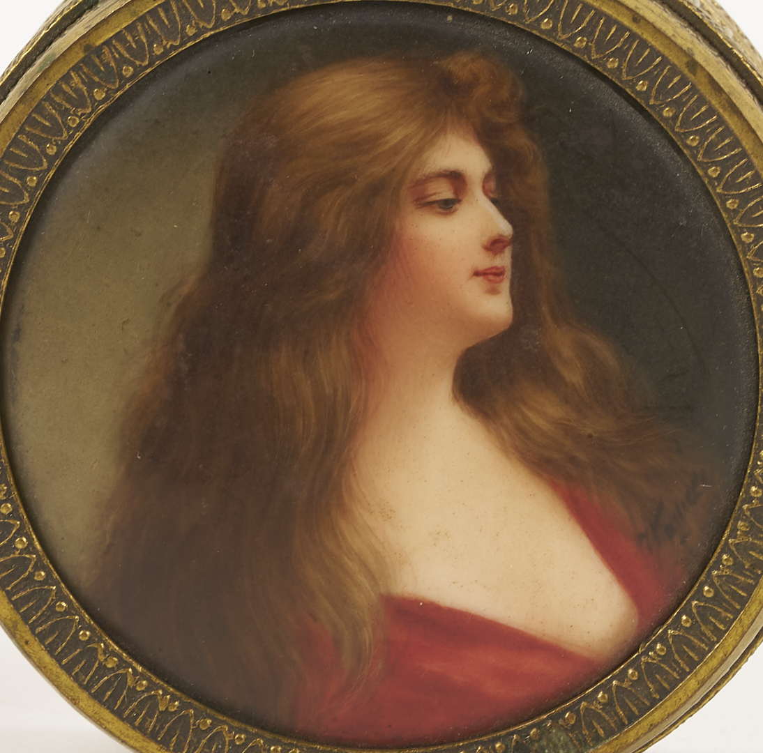 Lot 917: 8 Miniature Portraits and Portrait Boxes