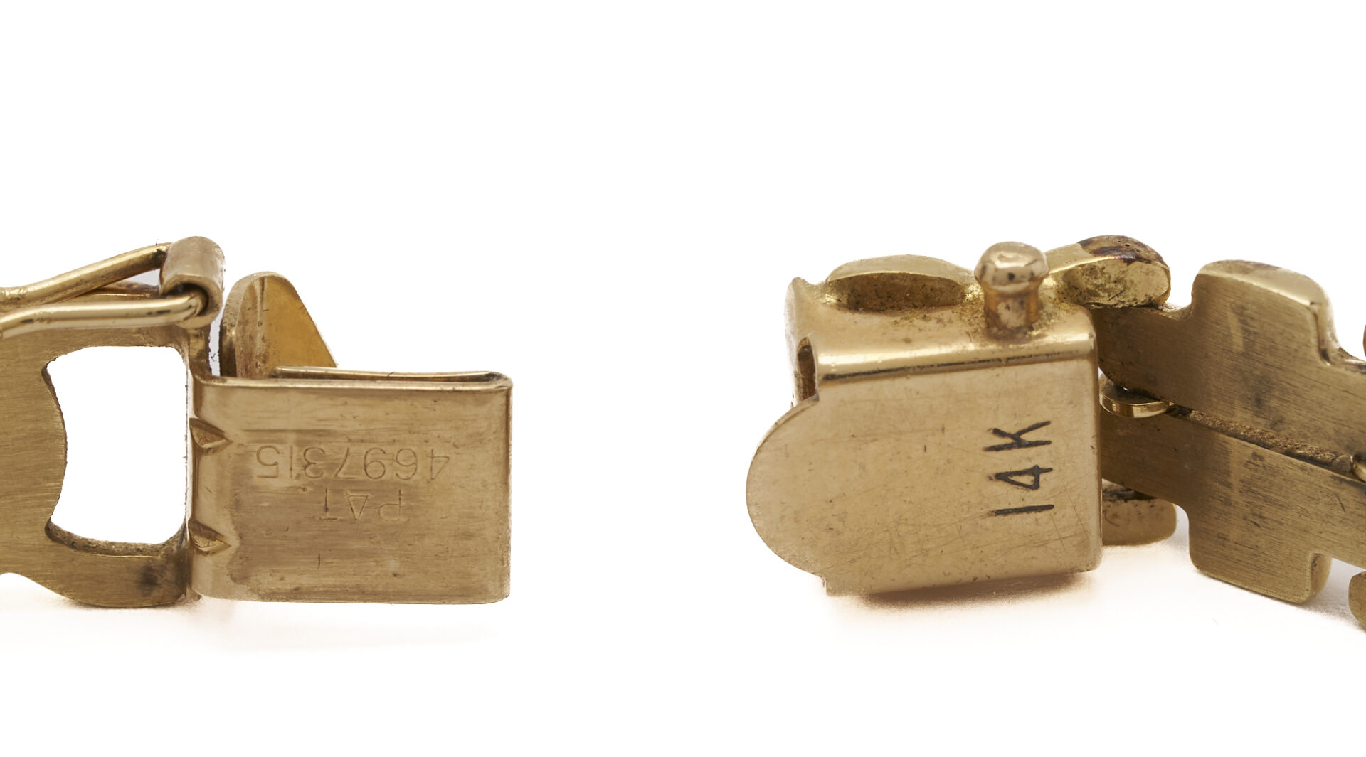 Lot 948: 14K Gold Bulova Quartz Wrist Watch