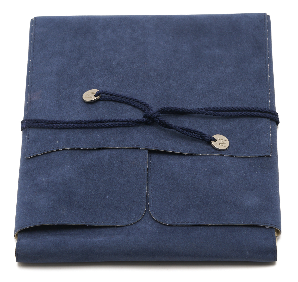 Lot 951: Ladies’ Mikimoto Pearl Necklace, 18K Gold Clasp