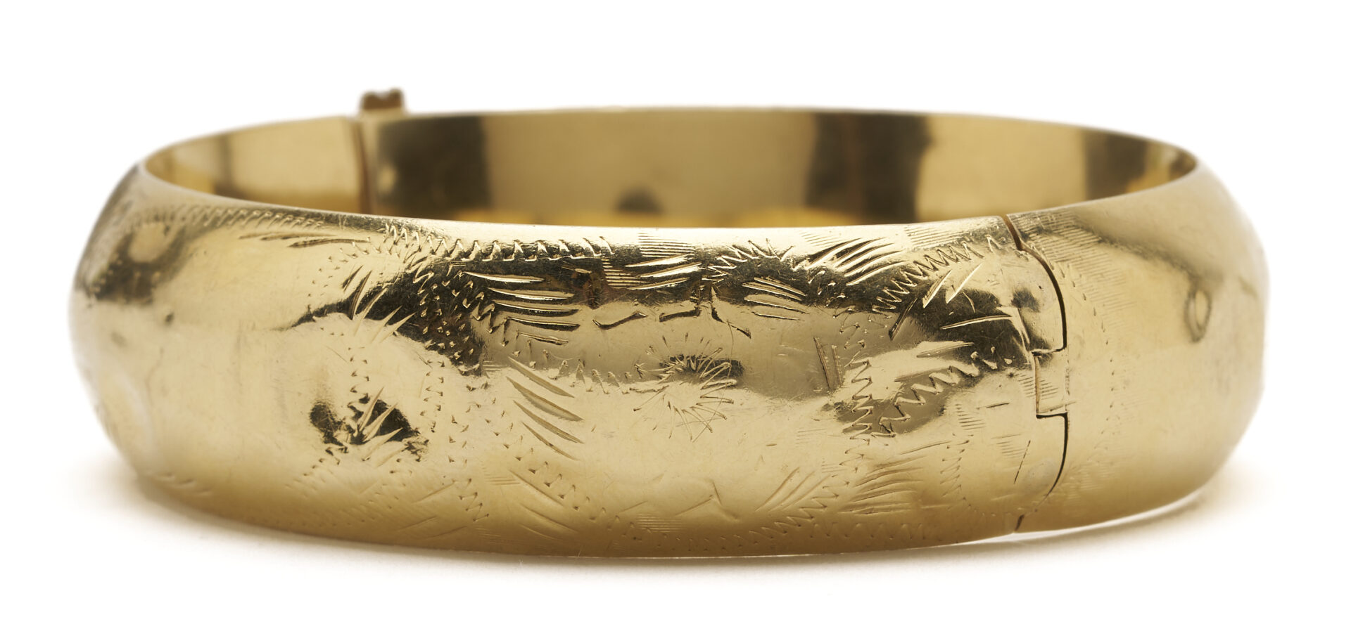 Lot 960: 14K Gold Bangle Bracelet