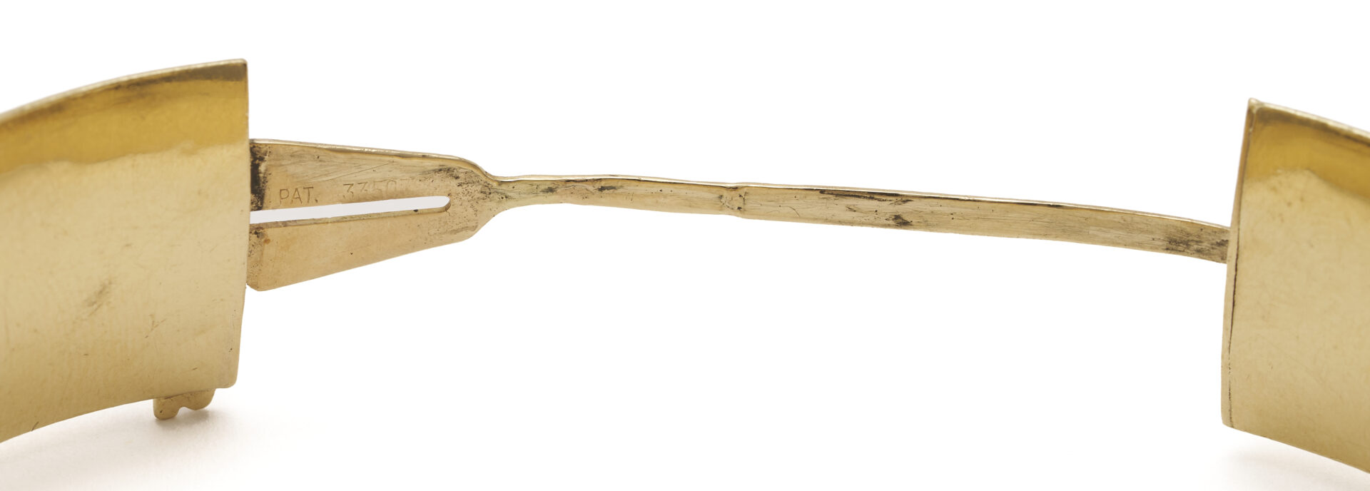 Lot 960: 14K Gold Bangle Bracelet