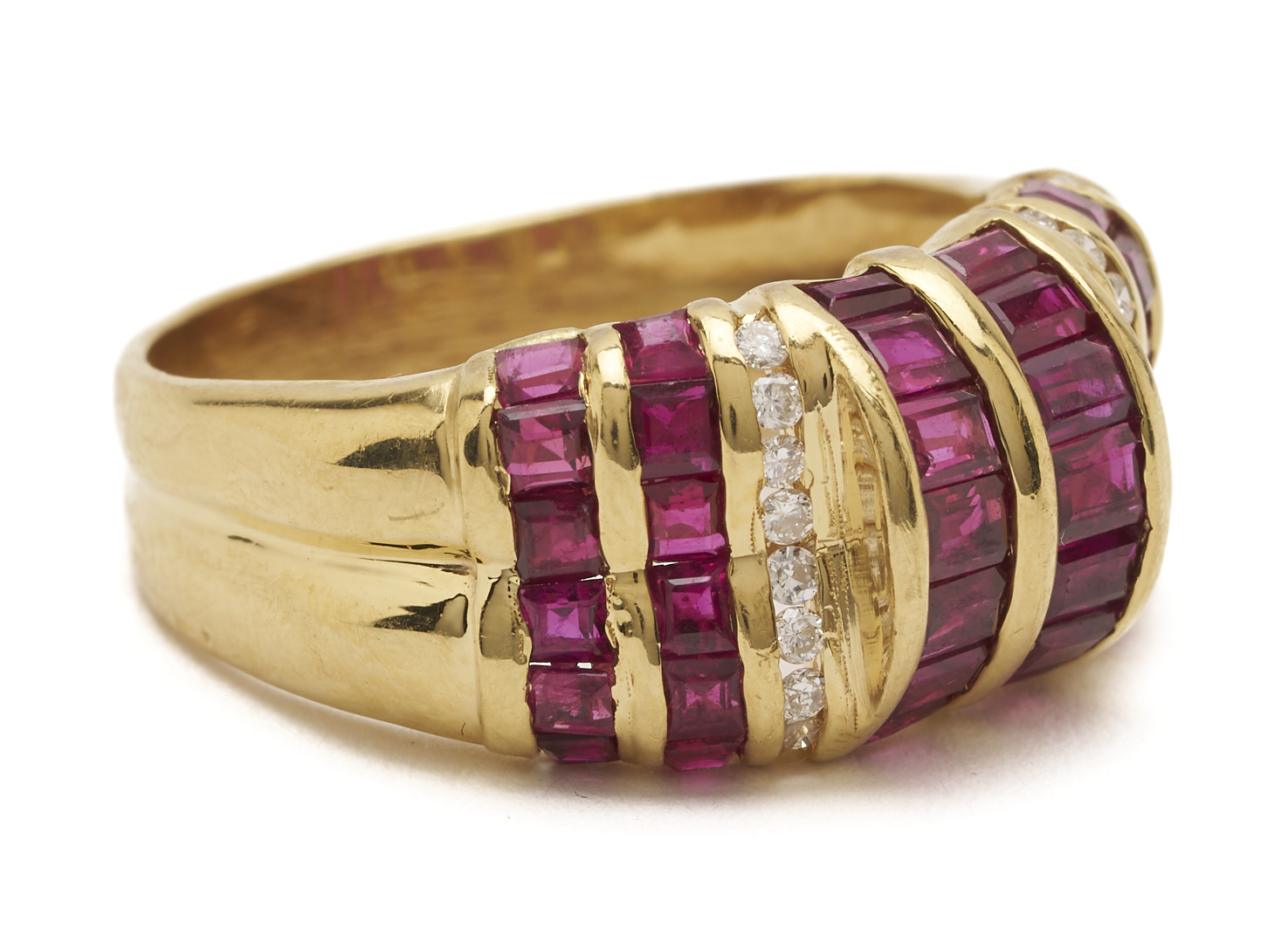 Lot 963: 18K Gold, Ruby & Diamond Ring