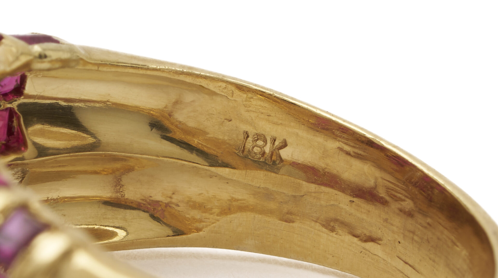 Lot 963: 18K Gold, Ruby & Diamond Ring