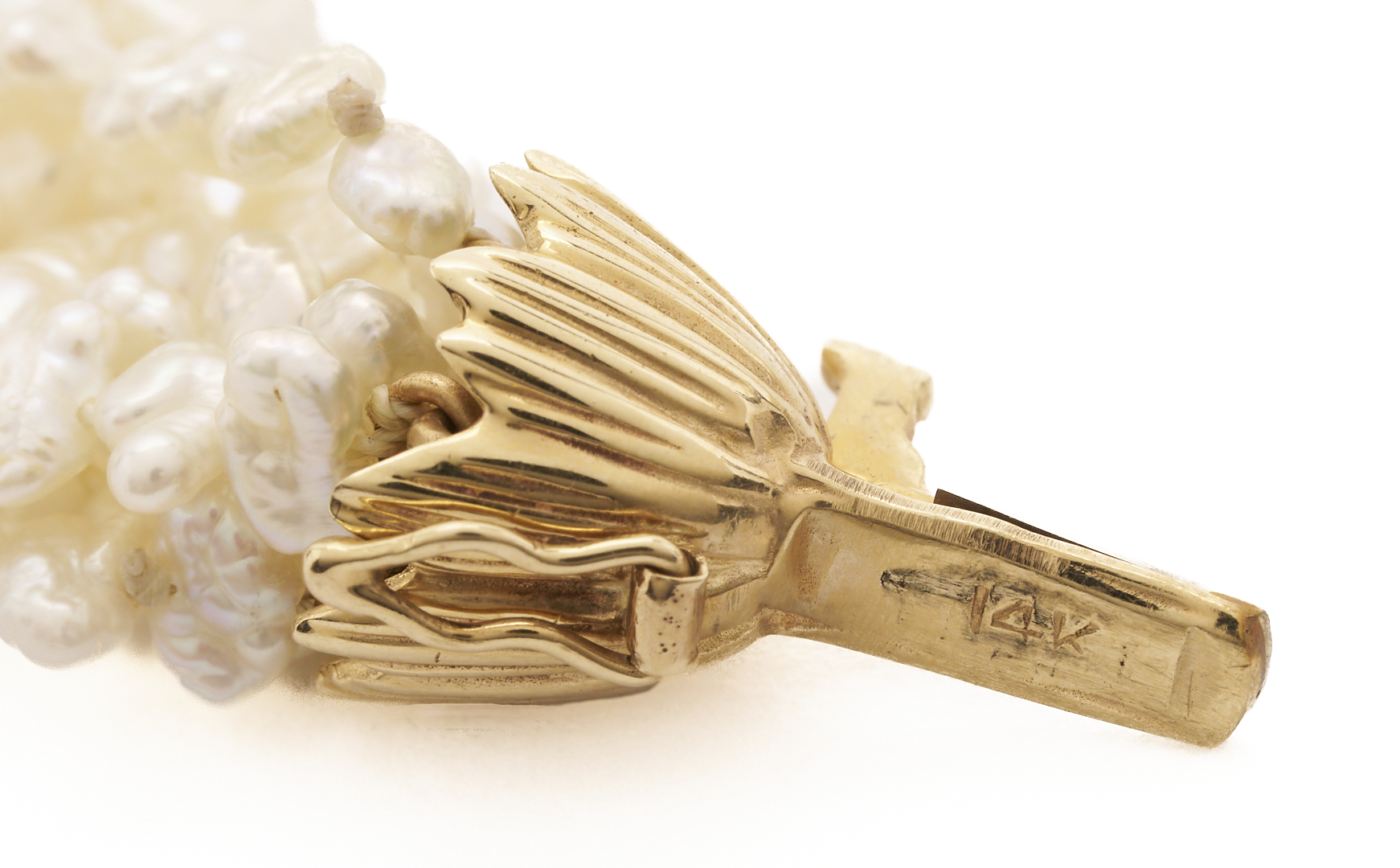 Lot 976: Multi Strand Freshwater Pearl Necklace & Bracelet