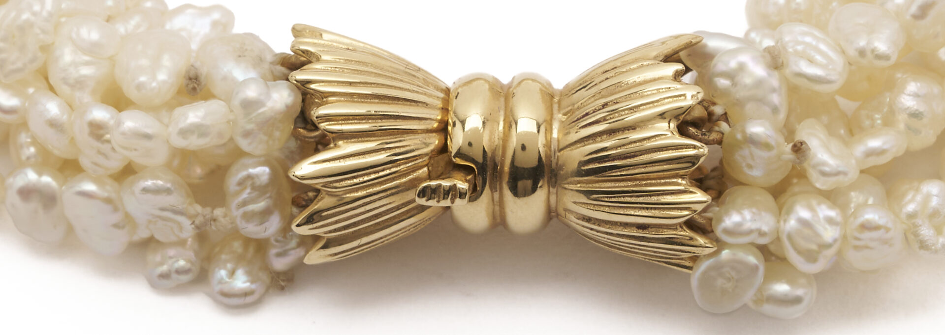 Lot 976: Multi Strand Freshwater Pearl Necklace & Bracelet