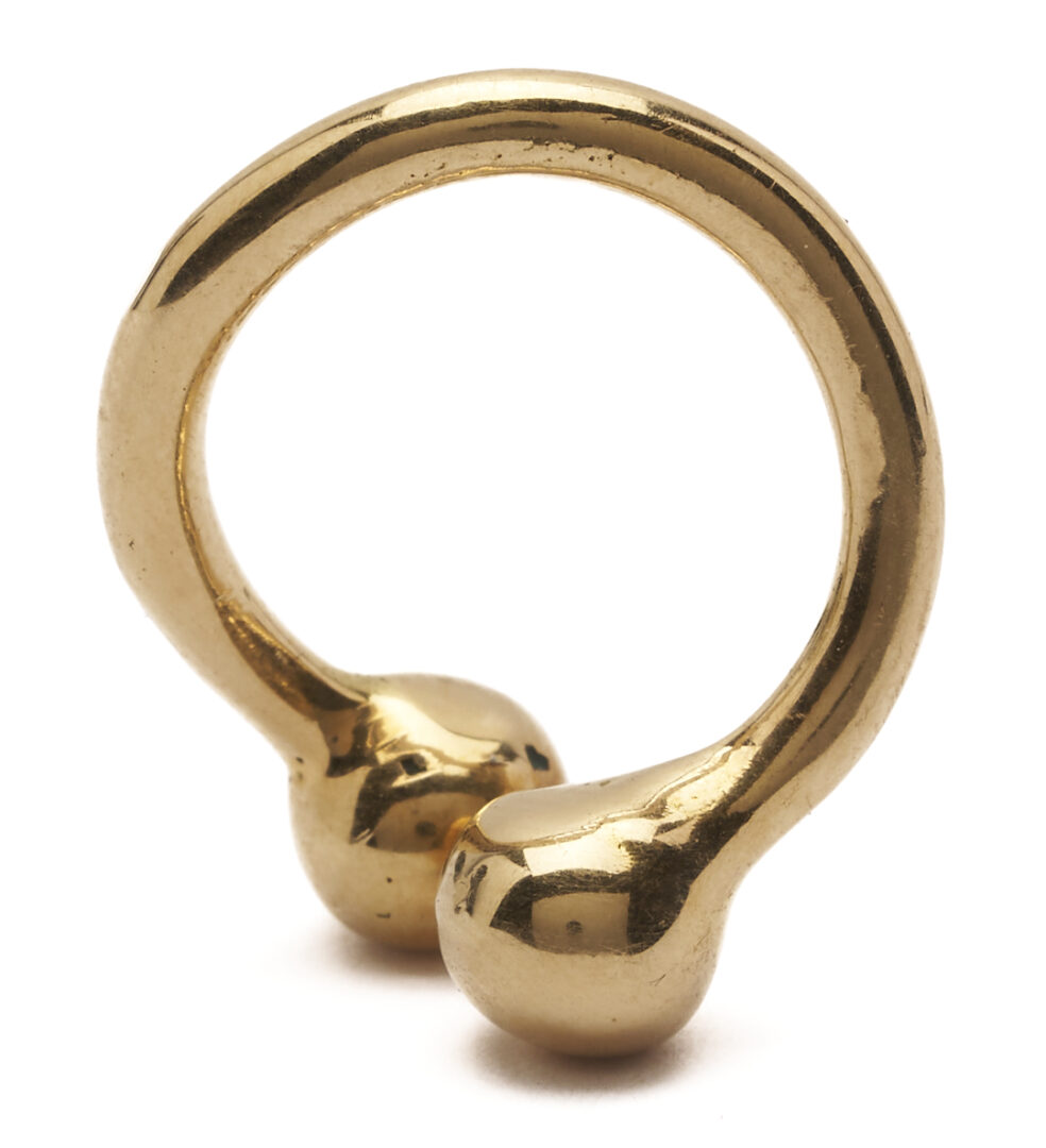 Lot 977: 18K Gold Bypass Ring
