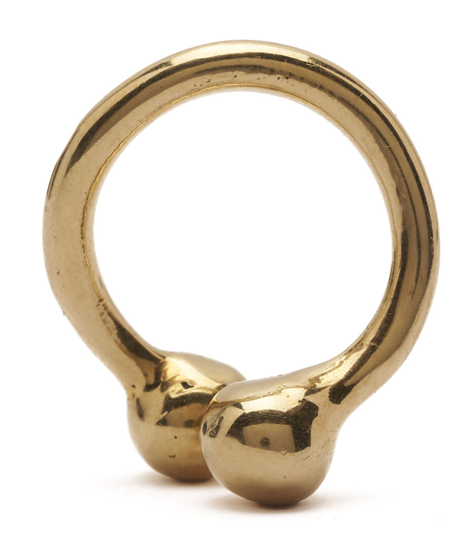 Lot 977: 18K Gold Bypass Ring