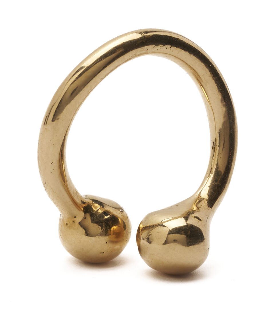 Lot 977: 18K Gold Bypass Ring