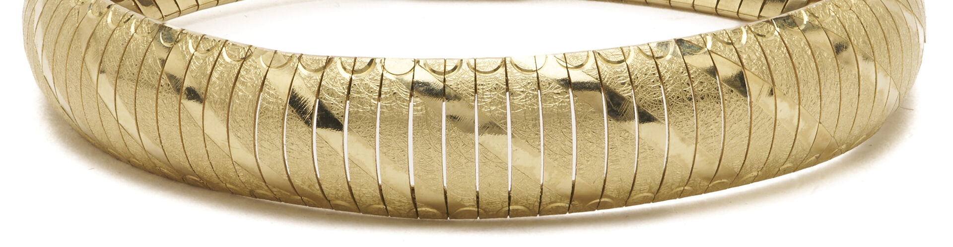 Lot 978: 10K Italian Gold Bracelet