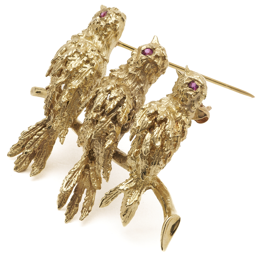 Lot 982: 14K Gold Triple Bird Brooch