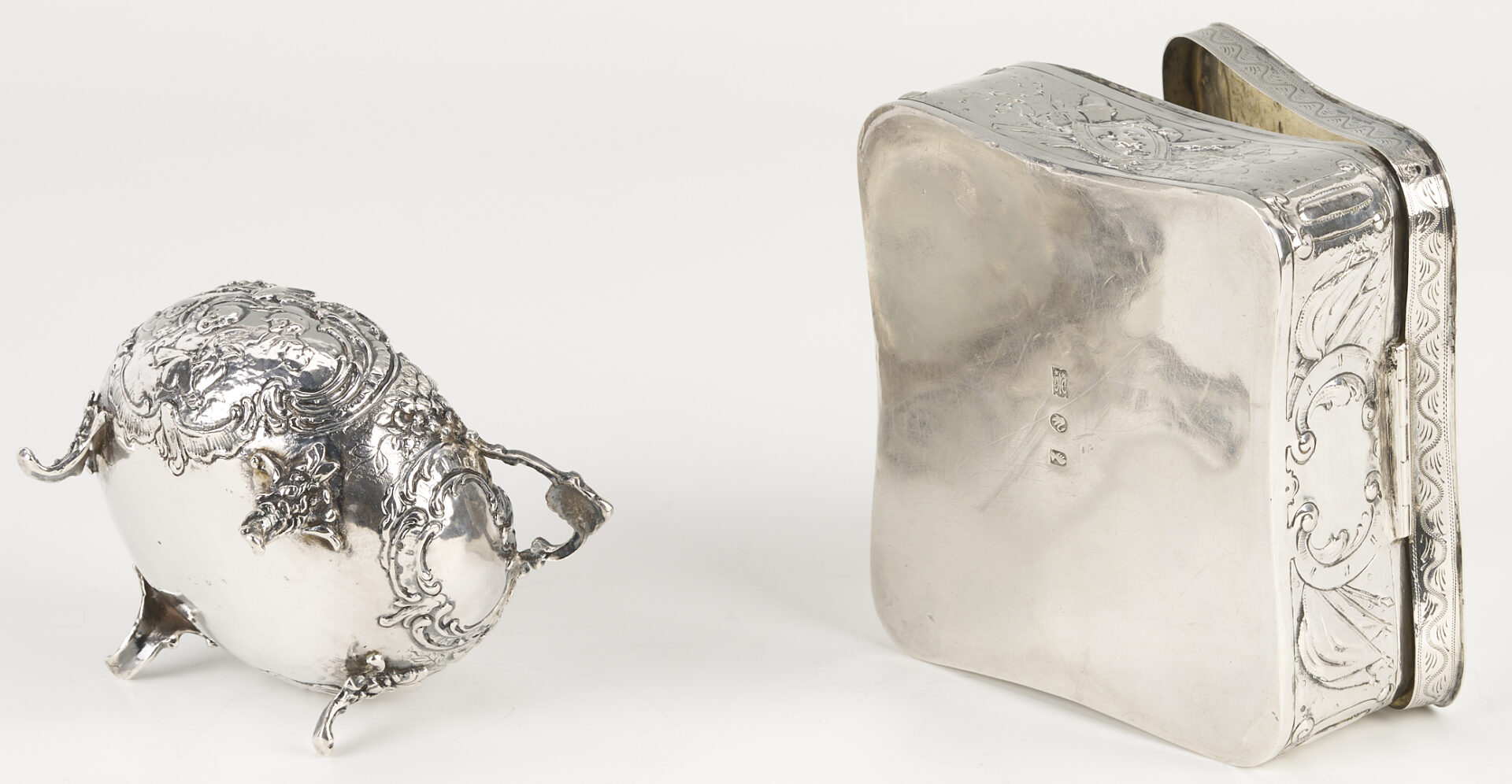 Lot 994: 4 pcs Continental Silver: Box, Sugar and Server plus Sterling Magnifying Glass