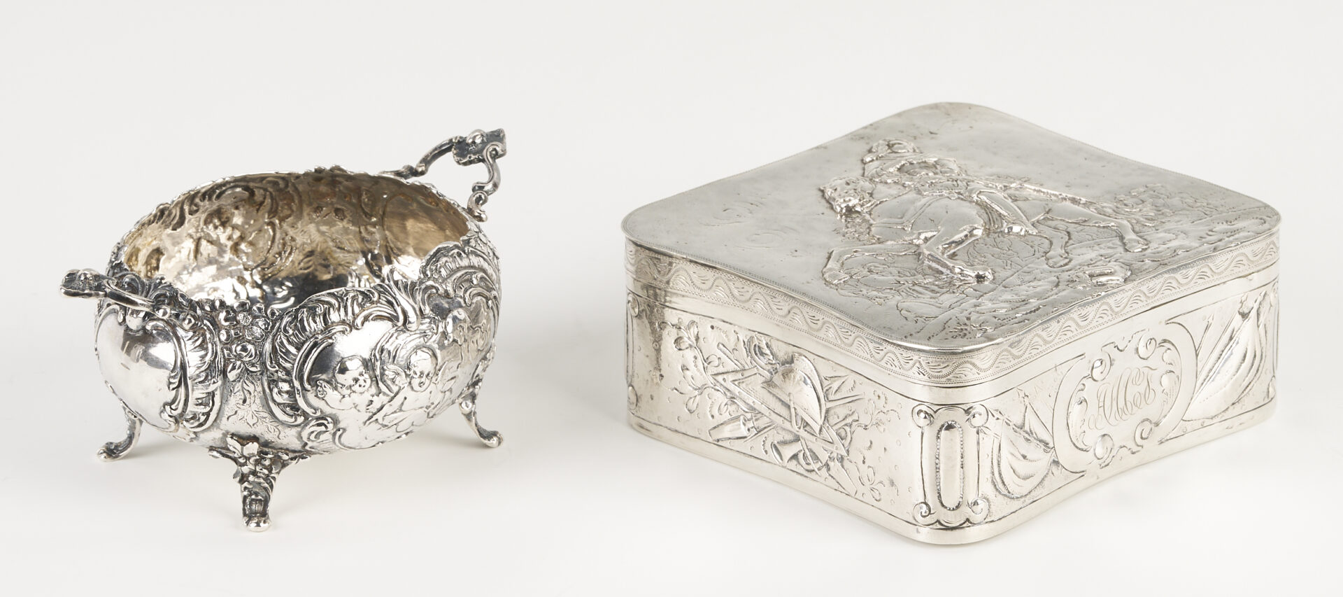 Lot 994: 4 pcs Continental Silver: Box, Sugar and Server plus Sterling Magnifying Glass