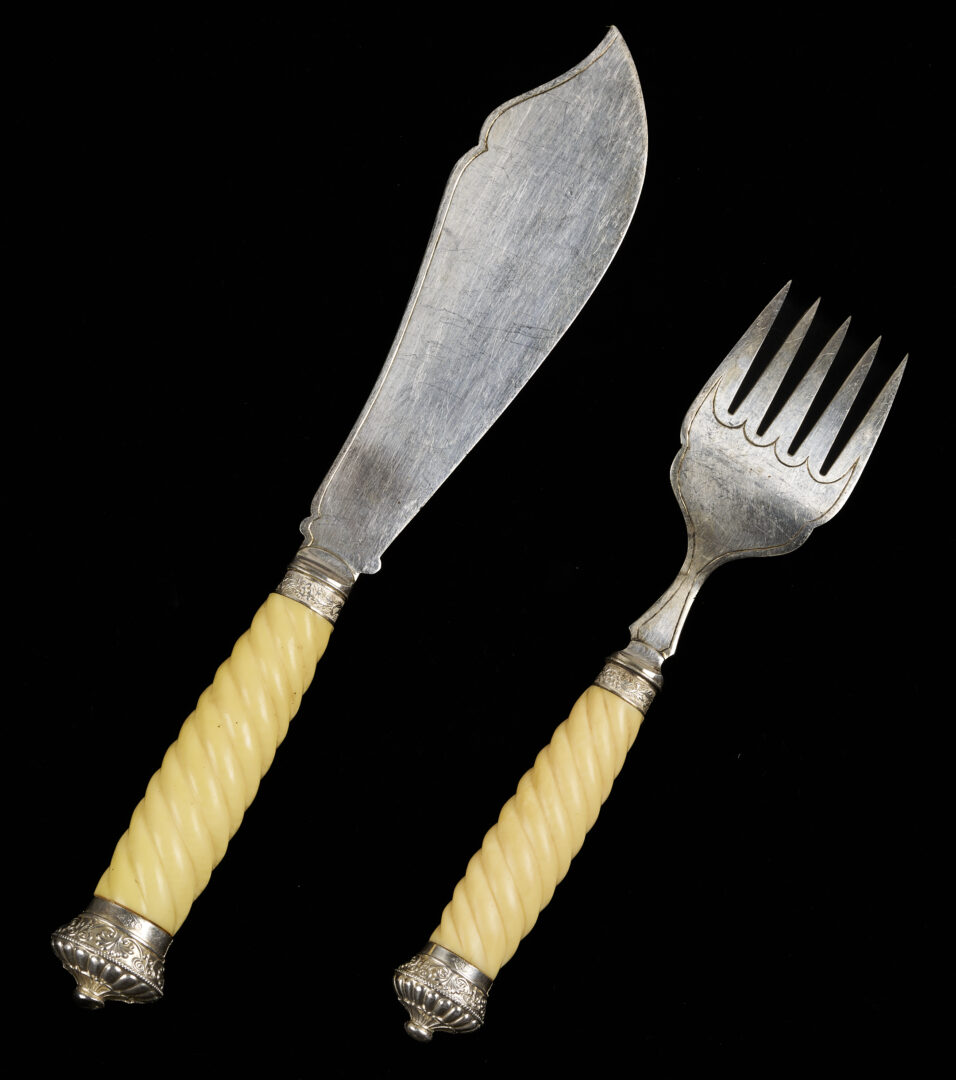 Lot 997: English Sterling Cruet Set plus Silverplated Fish Servers