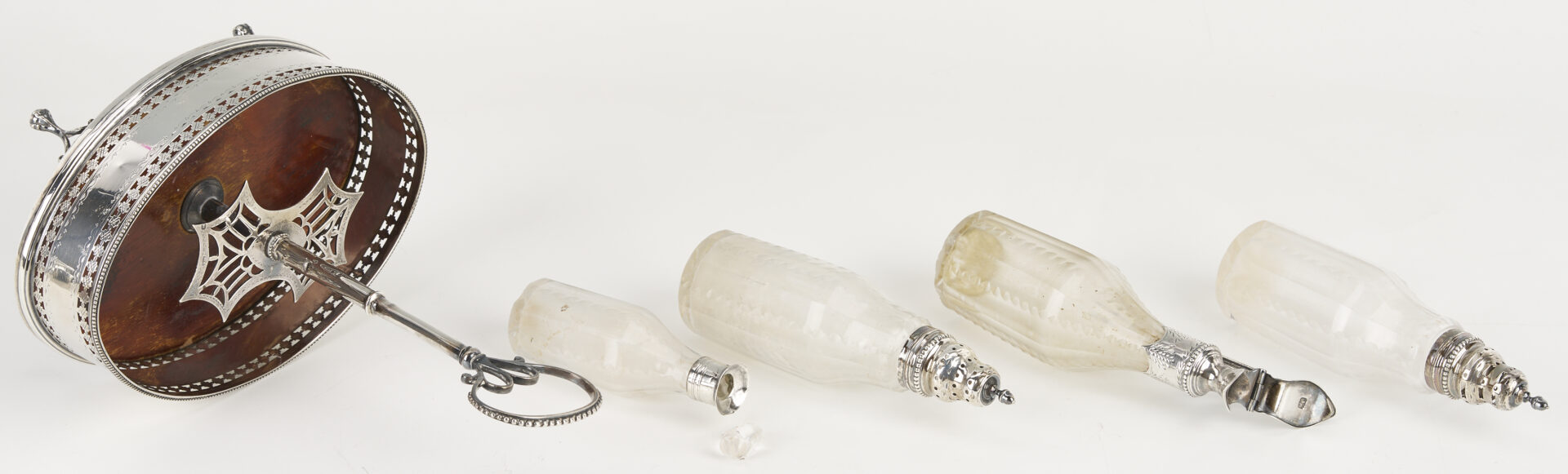 Lot 997: English Sterling Cruet Set plus Silverplated Fish Servers