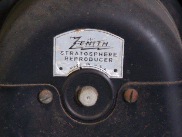 Rare Zenith Stratosphere console radio, model 16 – A – 63