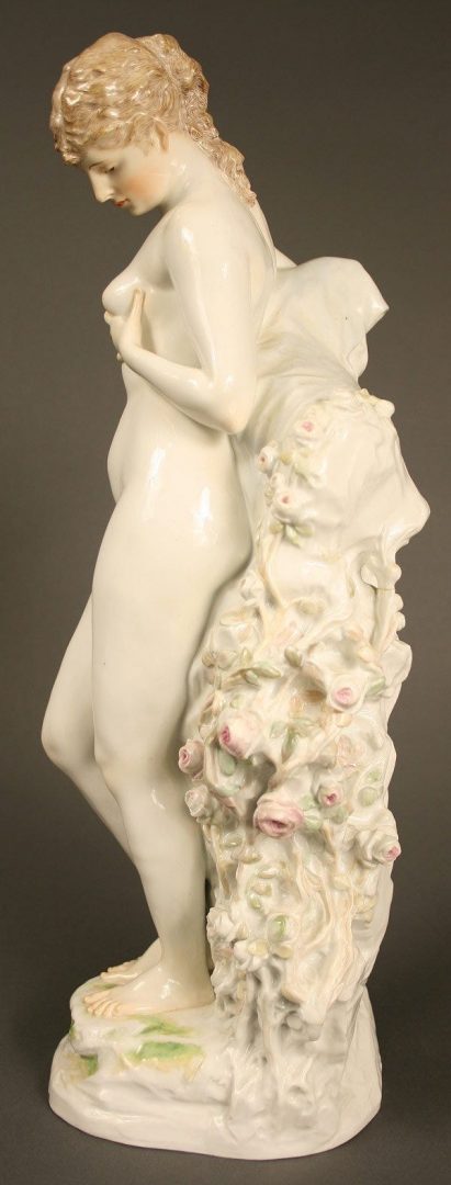 Important Meissen female nude porcelain by Walter Schott.