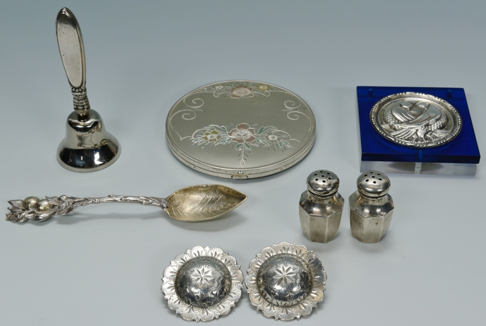 Lot 500: Assorted sterling silver novelties, 8 items