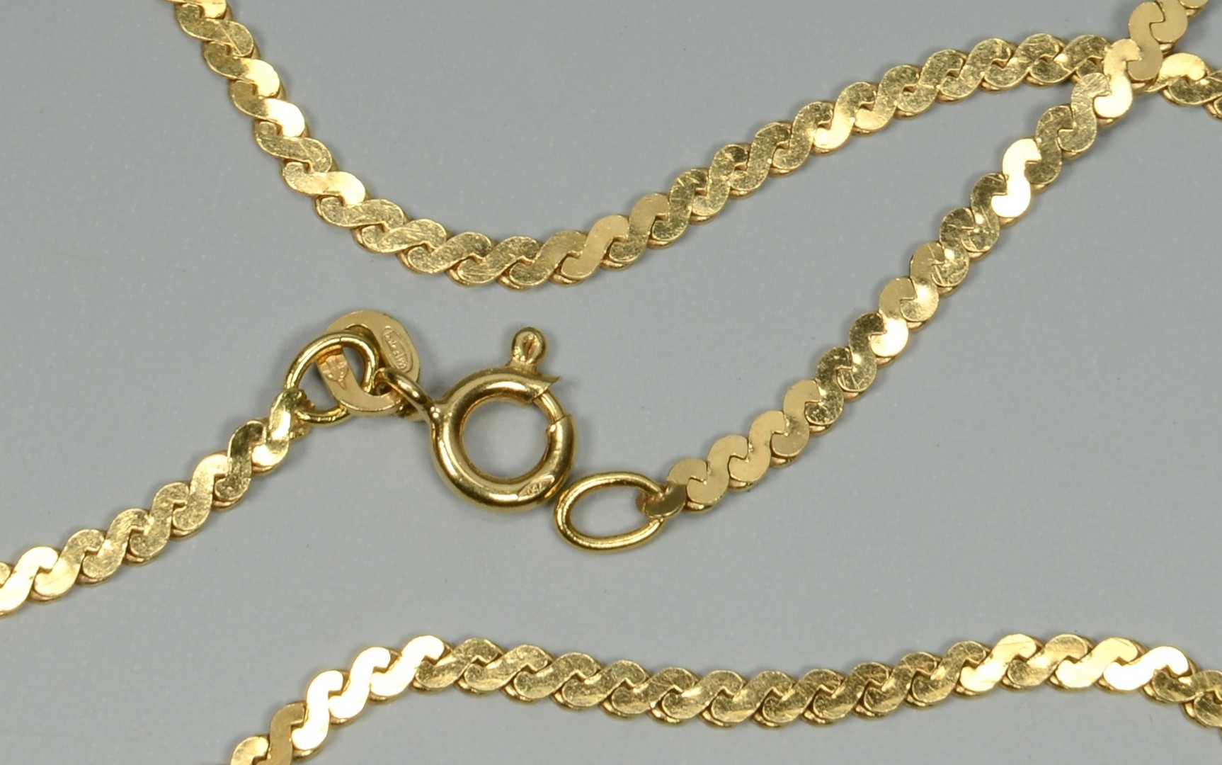 Lot 3088060: Two 18k Gold Chain Necklaces
