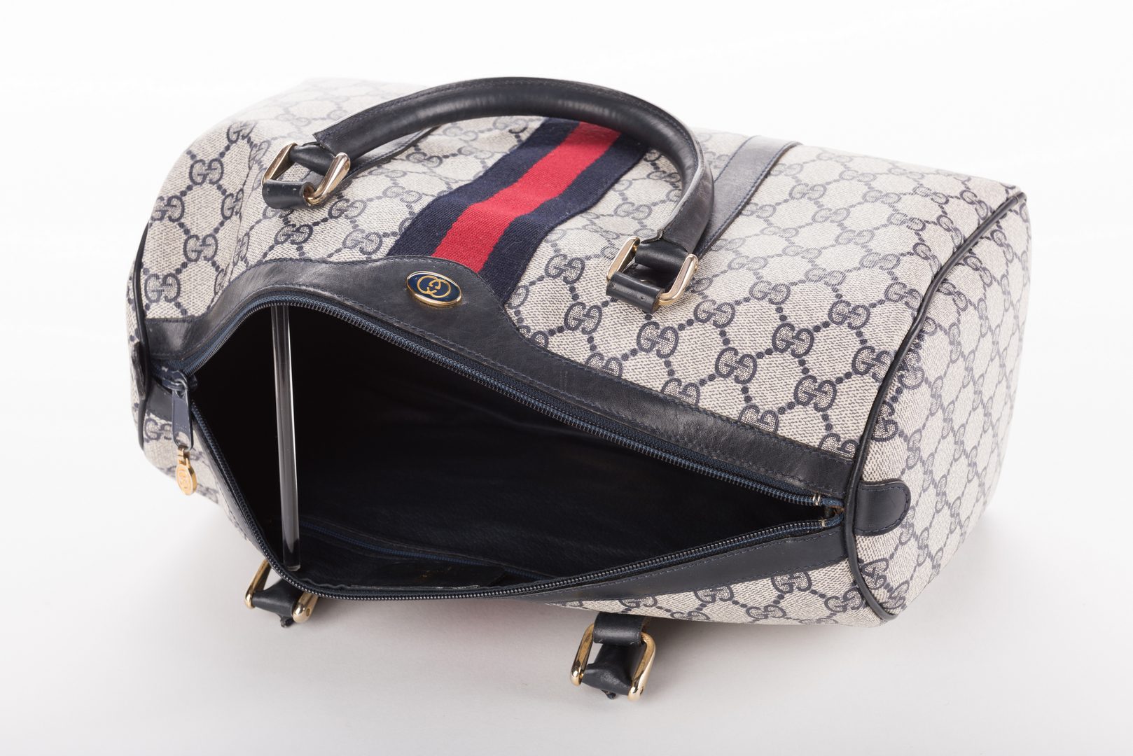 Lot 192: 4 Vintage Gucci Handbags