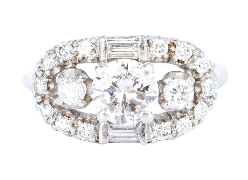Lot 431: Vintage Platinum Diamond Ring