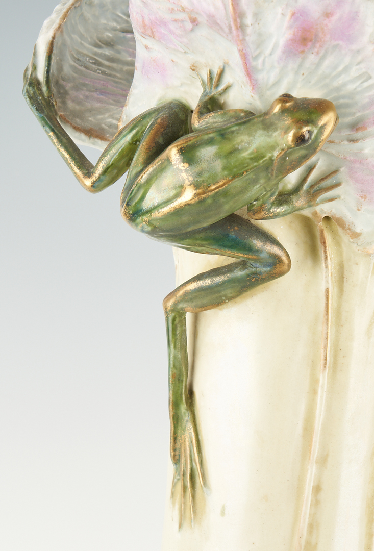 Lot 255: Eduard Stellmacher Amphora Teplitz Frog Vase