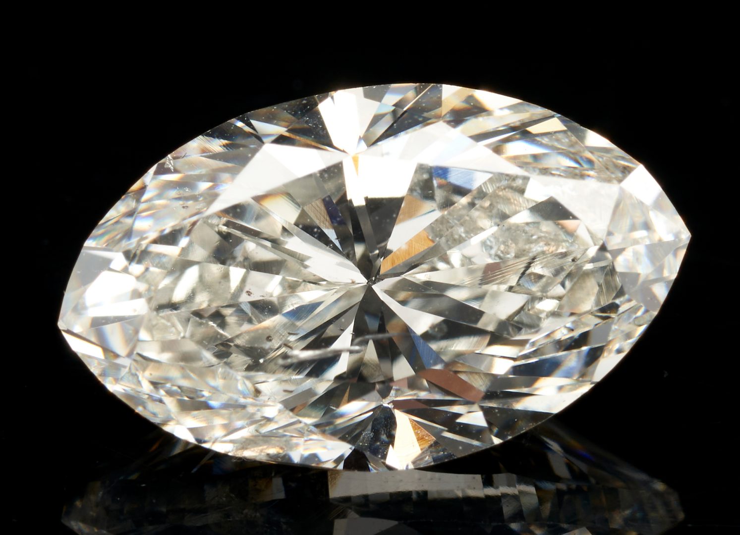 Lot 21: 4.00 Carat Marquise Brilliant Cut Diamond Ring, GIA Report