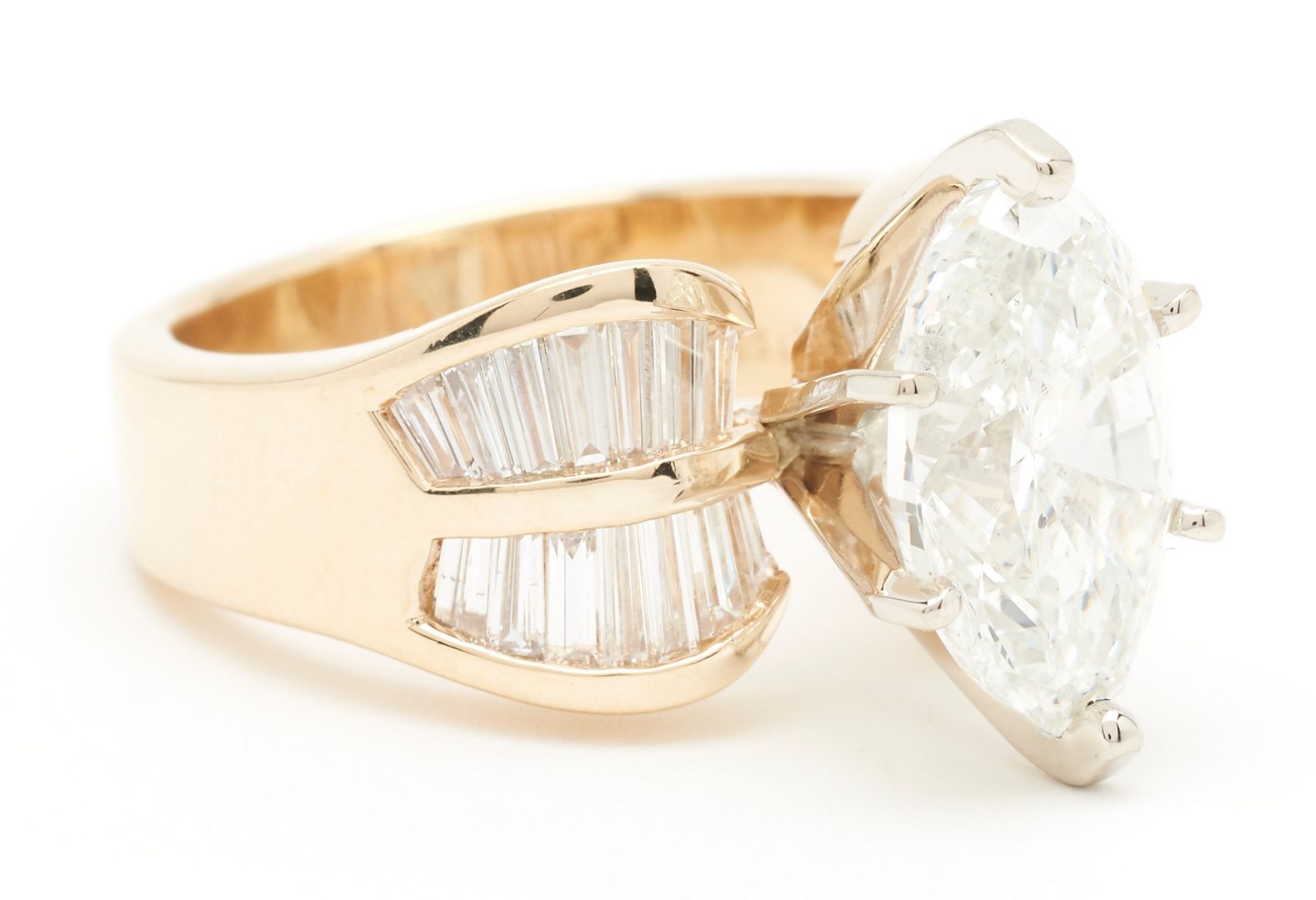 Lot 21: 4.00 Carat Marquise Brilliant Cut Diamond Ring, GIA Report