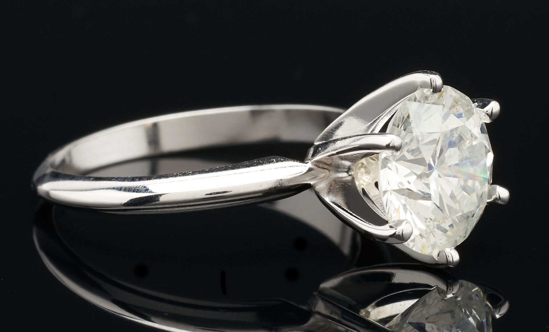 Lot 32: Ladies 2.85 Carat Round Diamond Ring, GIA Report