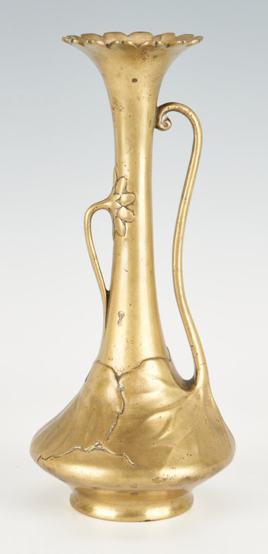 Lot 7: Art Deco Bronze Lamp & Inkwells plus Vase, 3 items