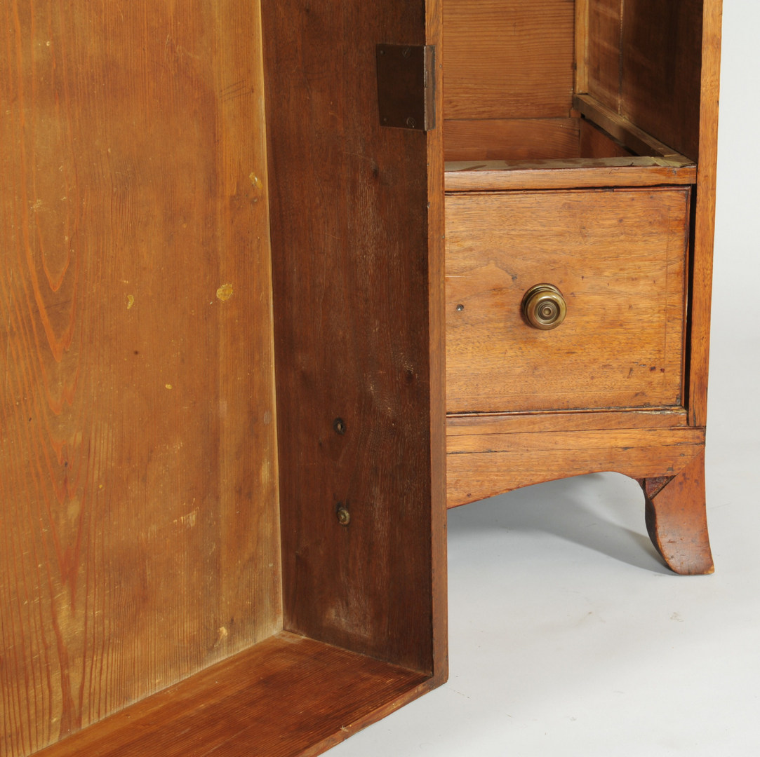 Lot 109: Southern Federal inlaid secretary-bookcase