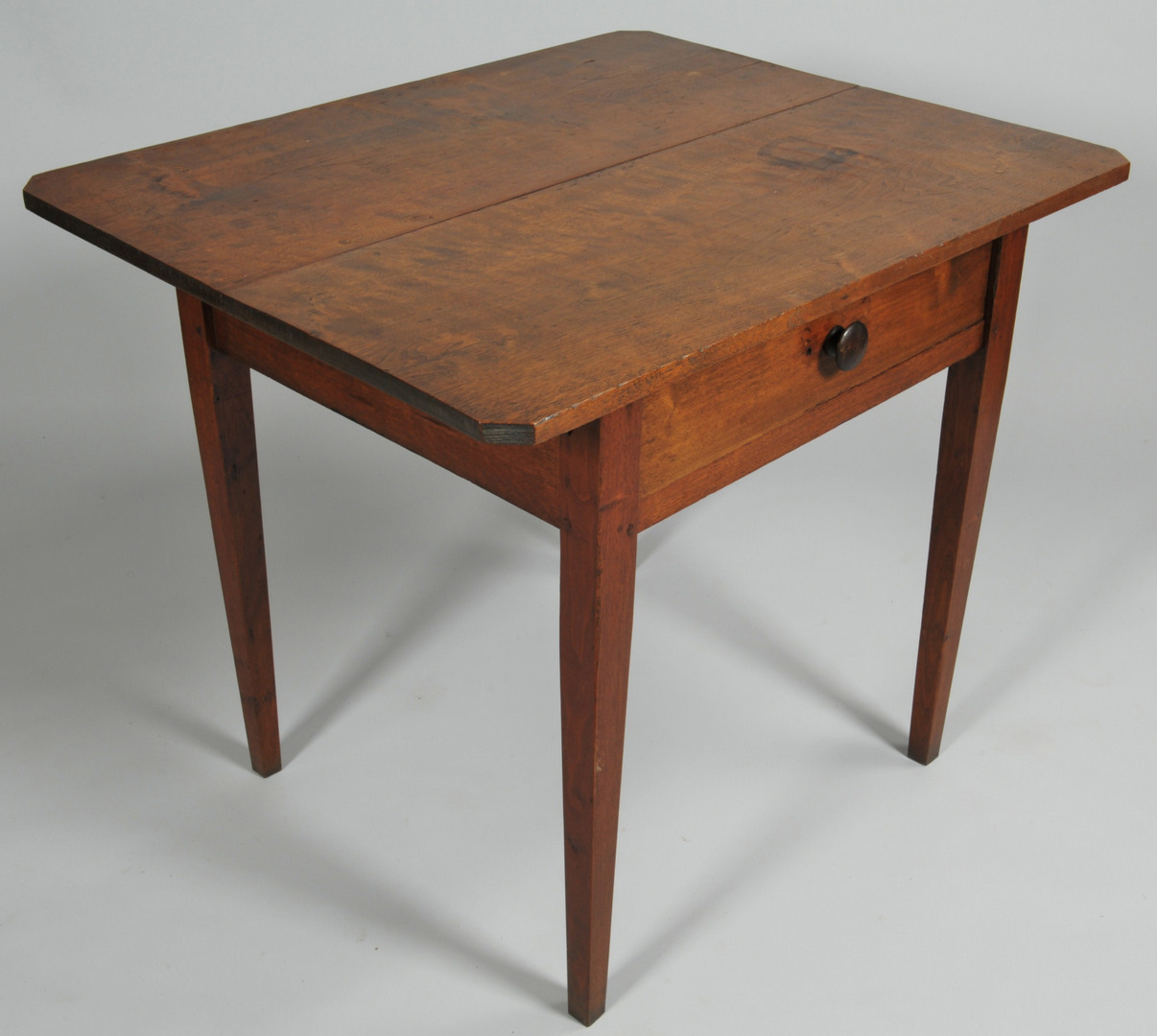 Lot 112: Large Tennessee One Drawer Stand