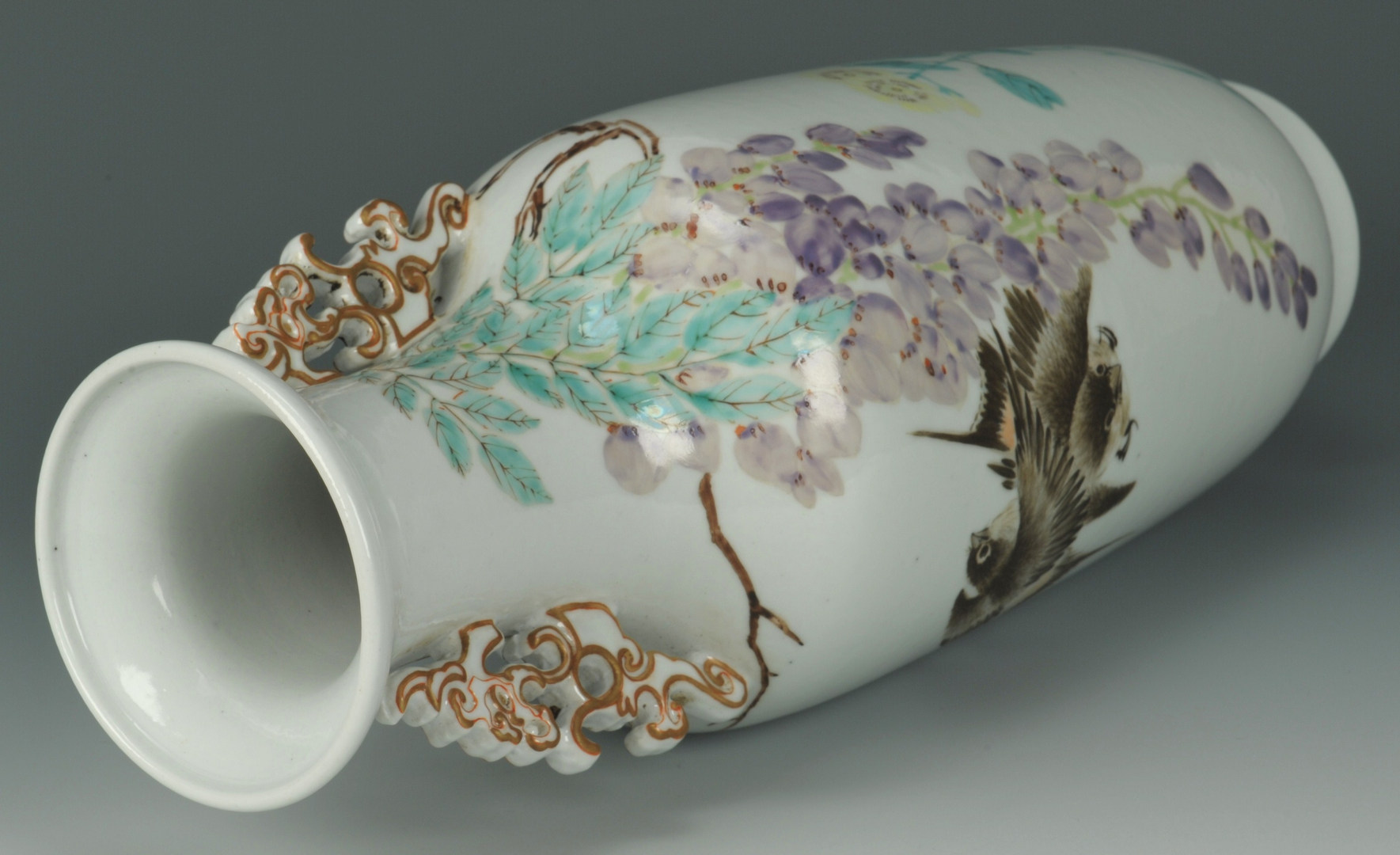 Lot 203: Chinese Famille Rose Porcelain Vase w/ Birds