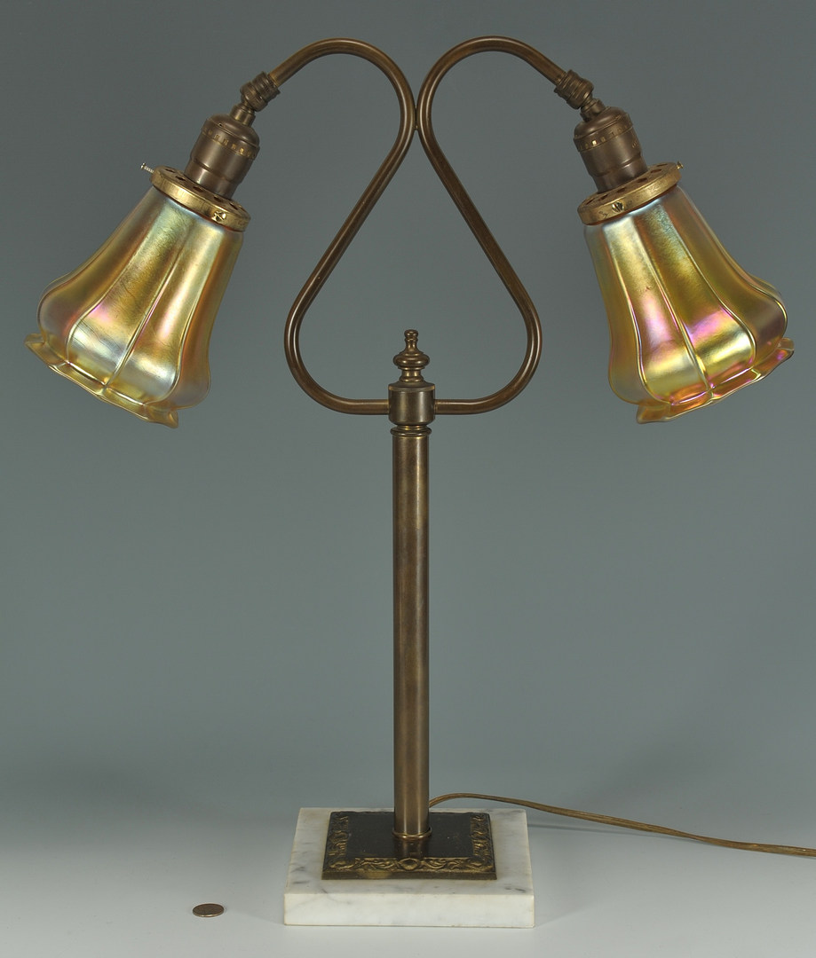 Lot 276: Art Deco Table Lamp with 2 shades, possibly Quezel