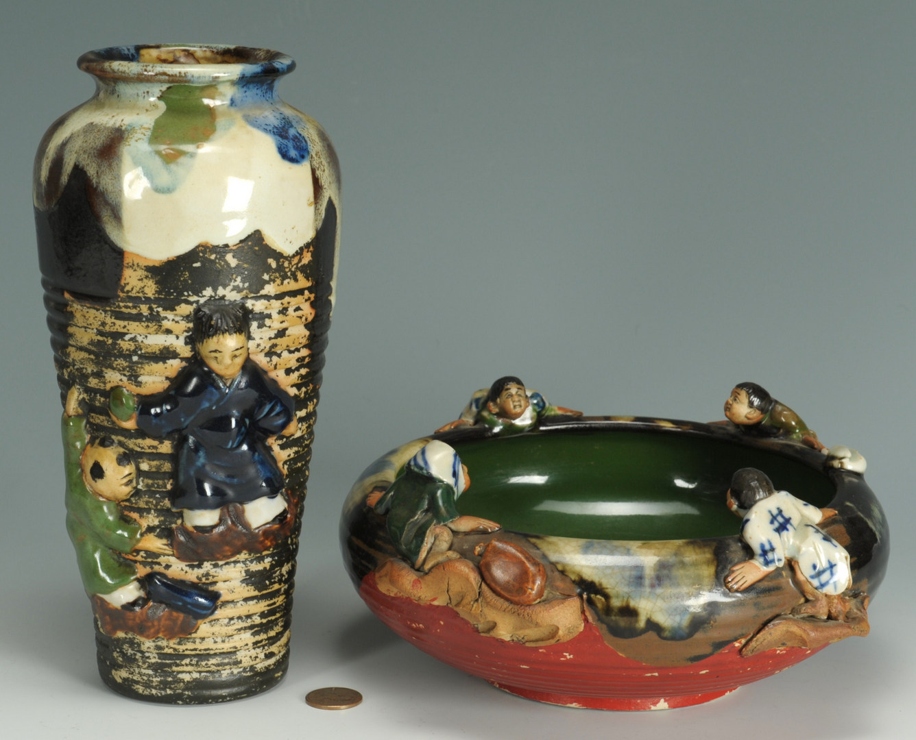 Lot 287: Two pieces Asian Sumida Gawa pottery
