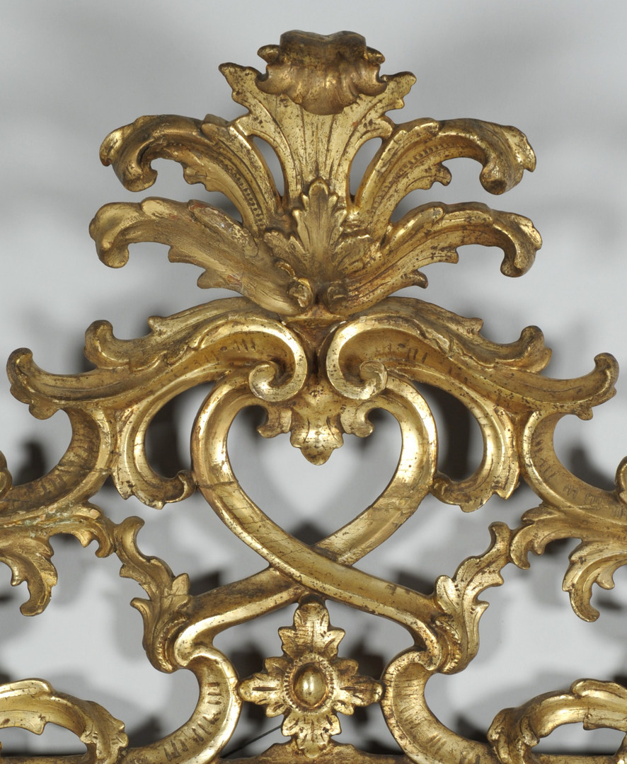 Lot 322: Chippendale / Rococo Style Gilt Wood Mirror