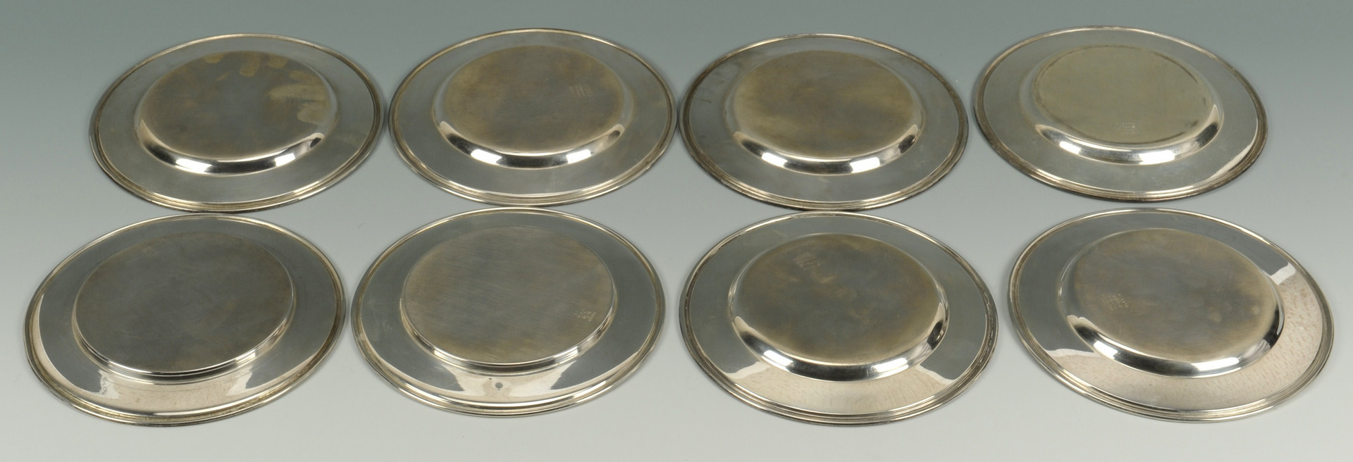 Lot 420: 8 Sterling Bread Plates by International and Fishe