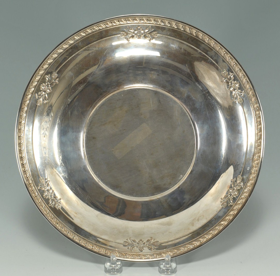 Lot 439: Wallace Sterling plate and assorted bowls, 6 pcs
