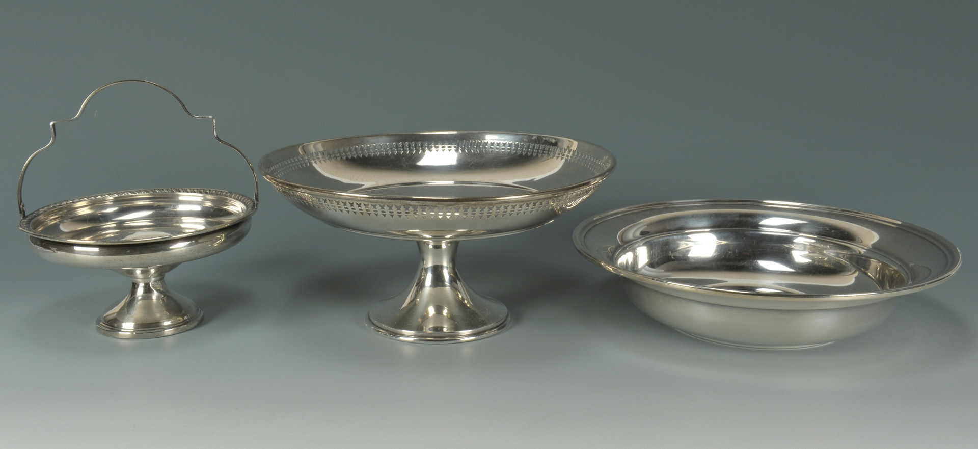 Lot 509: 7 pieces Sterling silver hollowware