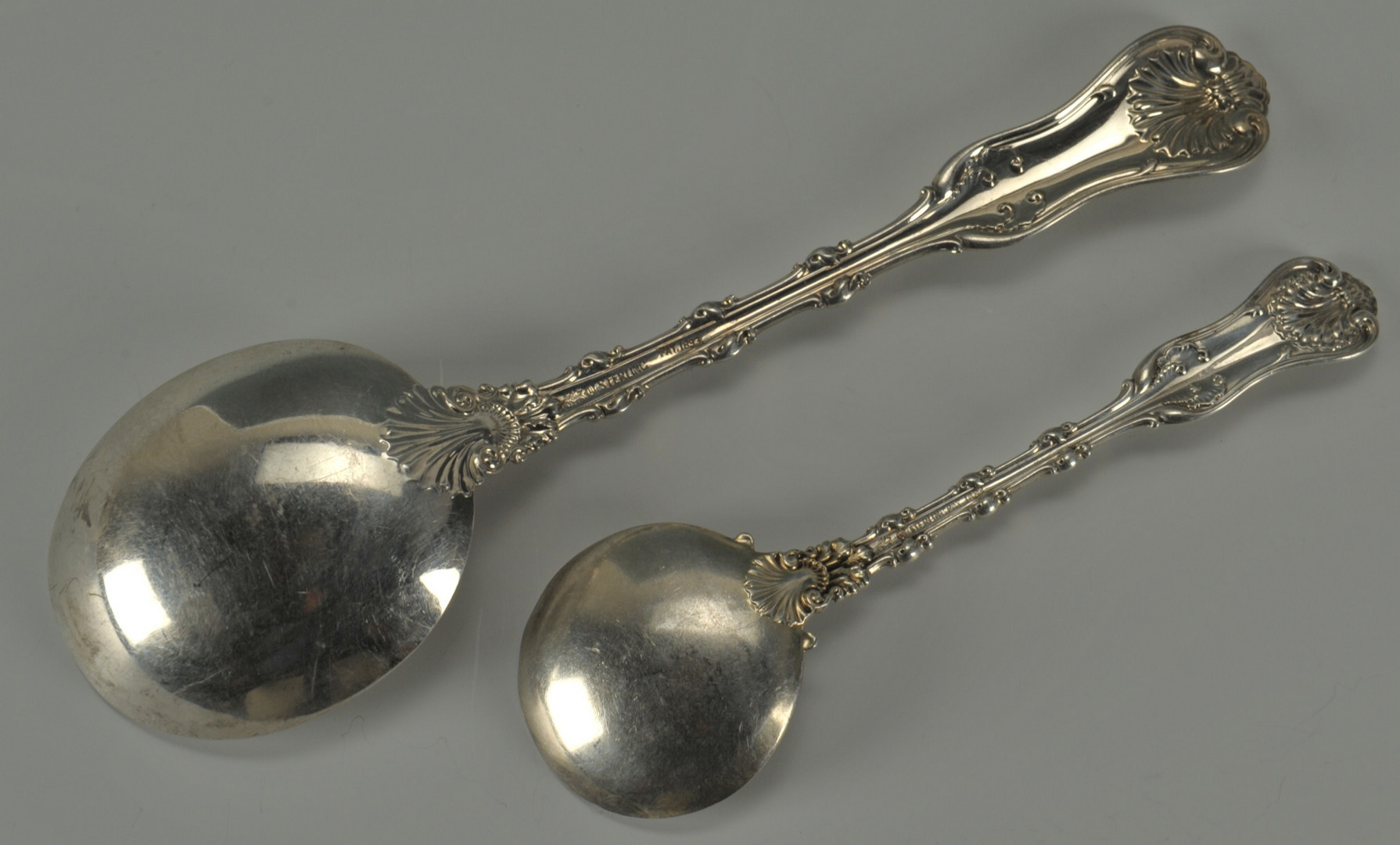 Lot 511: 12 Whiting Imperial Queen Gumbo & Cream Spoons